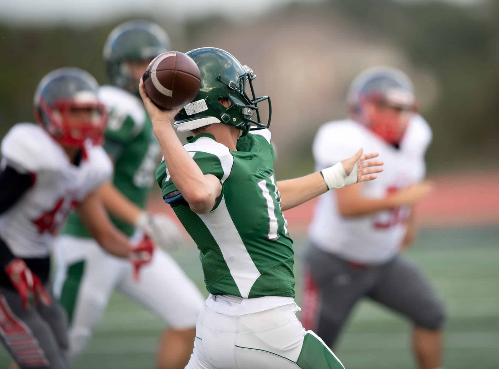 What is the Pocket in Football? 7 Key Points